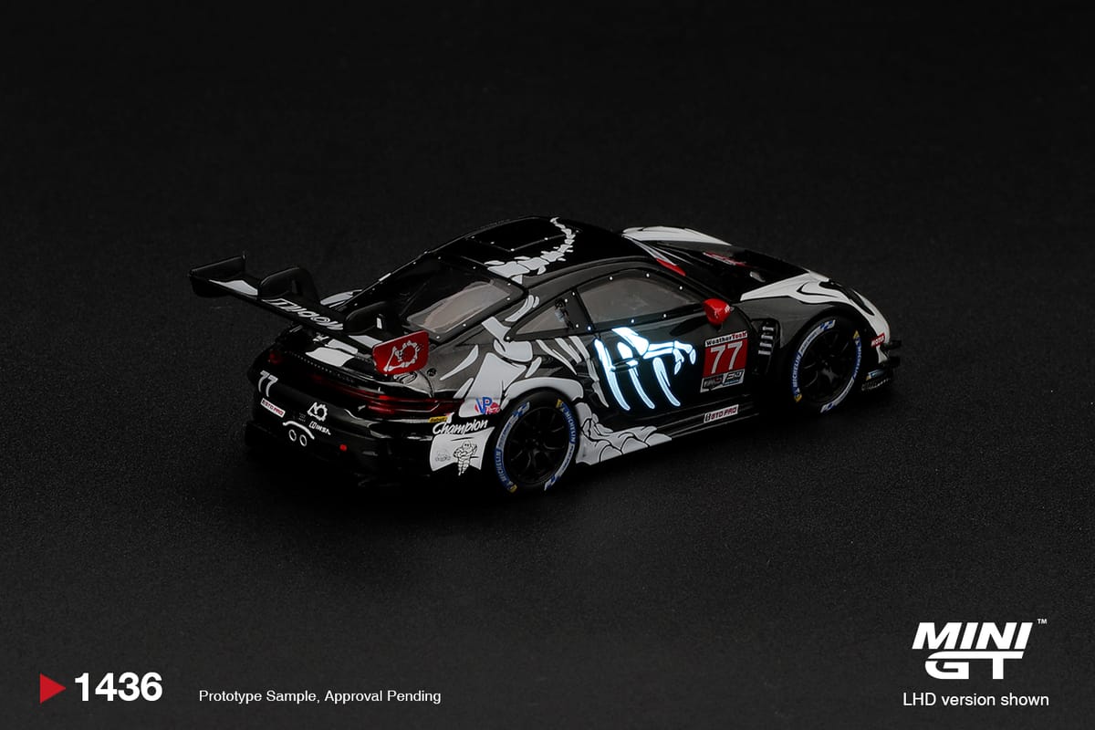 Mini GT Porsche 992 "Rexy" Självlysande (box)