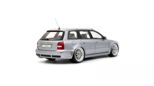 Ottomobile 1:18 Audi RS4 (B5) Avant "Stanced" Resin series