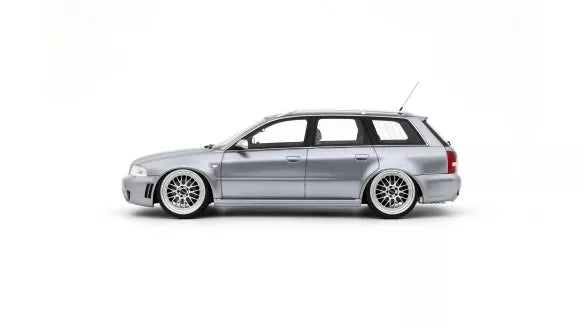 Ottomobile 1:18 Audi RS4 (B5) Avant "Stanced" Resin series