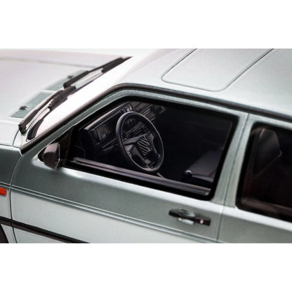 Ottomobile 1:18 Volkswagen Golf II GTI Stance Resin series